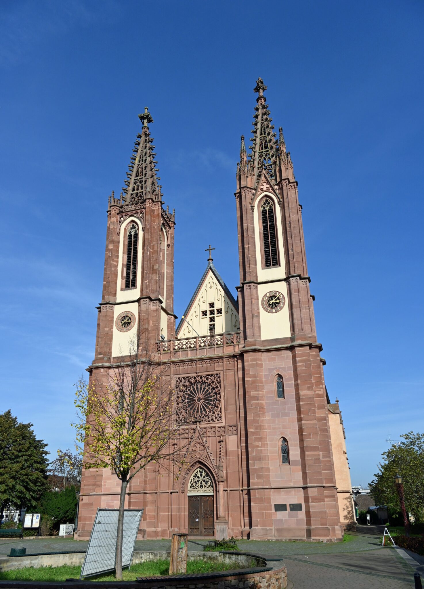 Doppelturm Ist Auf Siegeln Und Grenzsteinen überliefert | Rheingau ...